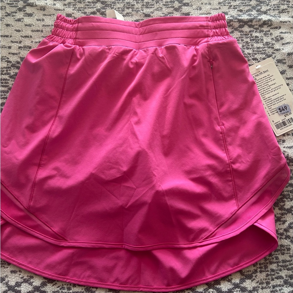 Lululemon sonic pink hotty hot skirt 6